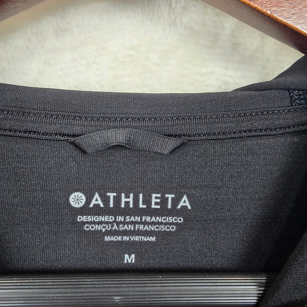Athleta Pacifica Illume UPF Relaxed Jacket M Full zip black athleisure 657489 - Picture 4 of 9